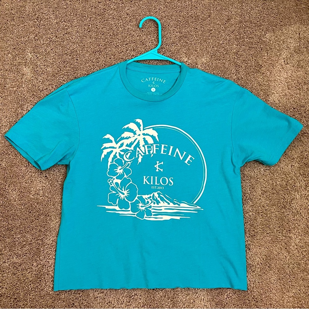 Brand New Caffeine and Kilos “Modest Crop” Tee!  Size Small